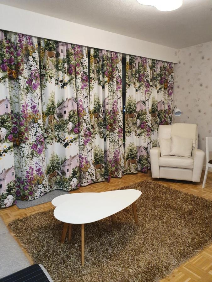 Kaunis Valoisa 3 Krs Pikkukaksio Vantaa Koivukylae Apartment Luaran gambar